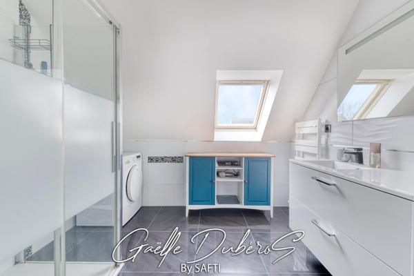 Agréable maison 4 chambres avec garage *** Pré visite 3D disponible sur demande***