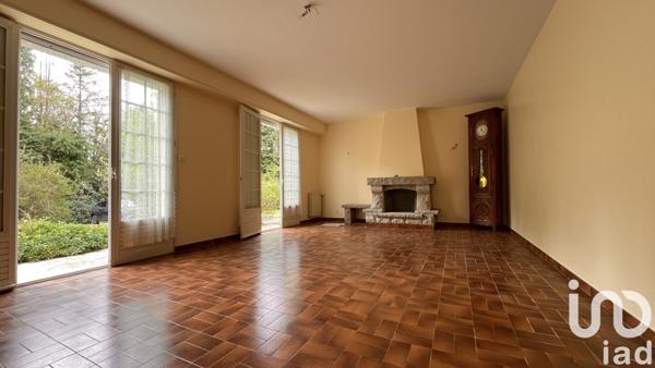 Maison 8 pièces de 155 m² à Gouesnach (29950)