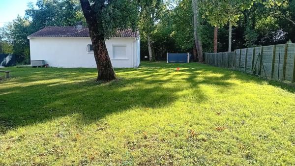 Terrain constructible de 558 m² Secteur Chatenet Saint Palais sur Mer