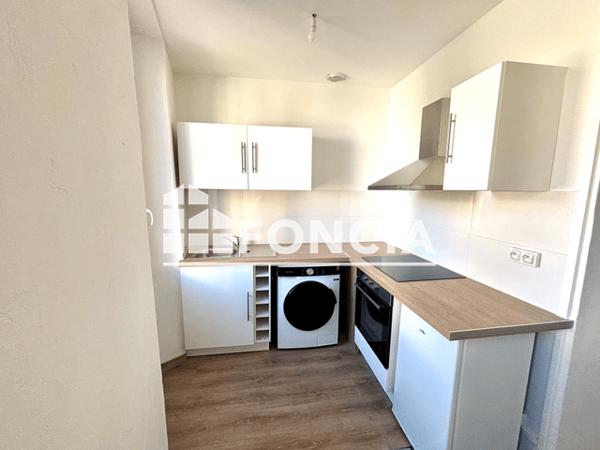 Location Appartement 2 pièces 27.45 m² - 365 AVENUE DE LA RESISTANCE Toulon 83000