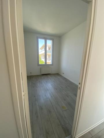 Appartement Sainte Genevieve Des Bois 2 pièce(s) 34.31 m2