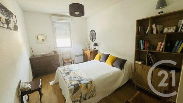 Appartement F2 à vendre  2 pièces - 47,98 m 2   LANGON  - 33