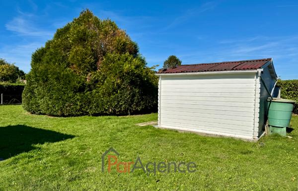 Maison plain-pied lumineux piscine et terrain de 1259 m2