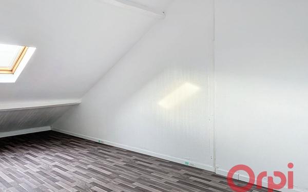 Immeuble à vendre    8 pièces •  Montluçon