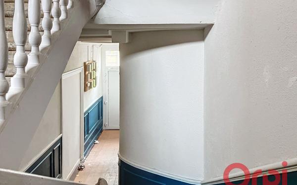 Immeuble à vendre    8 pièces •  Montluçon