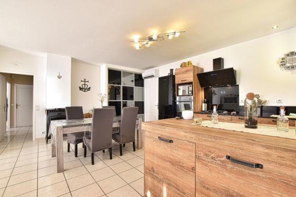 Villa de plain-pied avec piscine, à 20 minutes de Montpellier