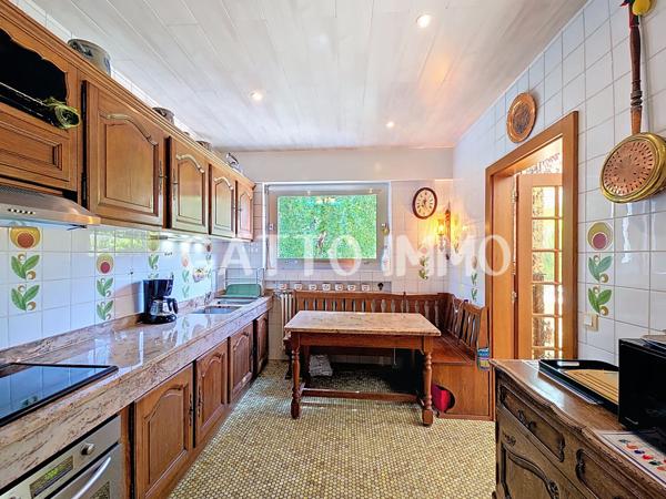 Saint-Julien-lès-Metz (57070) Maison individuelle // 250m² // 5CH // Garage 2 voitures // 2 SDB // sous-sol complet