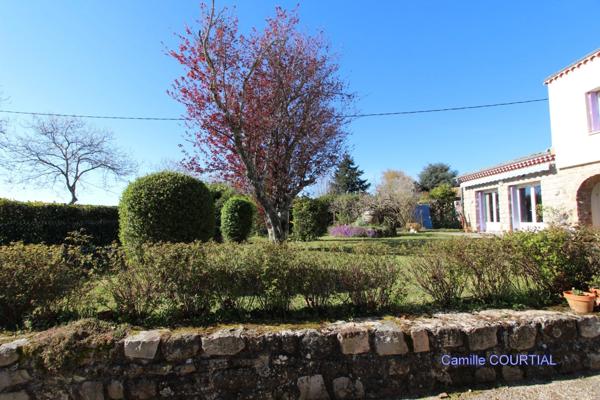 Maison à vendre 7 pièces VERNOUX EN VIVARAIS (07)