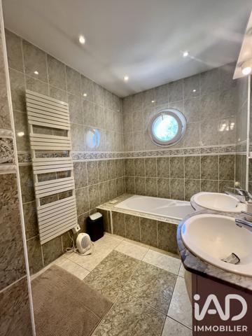 Maison à vendre 6 pièces 248,94 m² Béziers