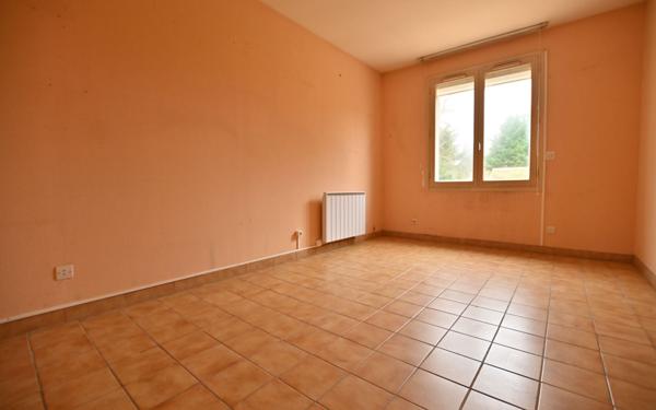 Maison à vendre    4 pièces • 142 m2 Rue