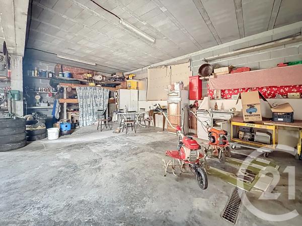 Maison à vendre  2 pièces - 300 m 2   ST GIRONS  - 09