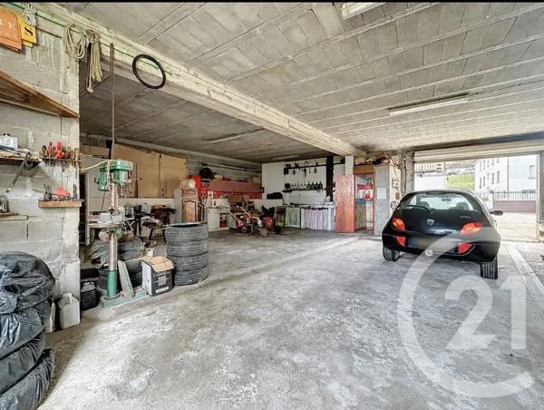 Maison à vendre  2 pièces - 300 m 2   ST GIRONS  - 09