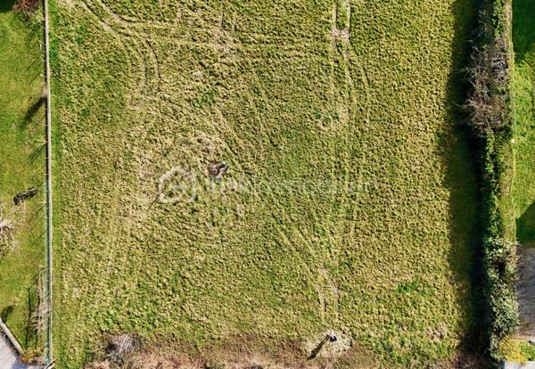 Terrain de 1 470 m²