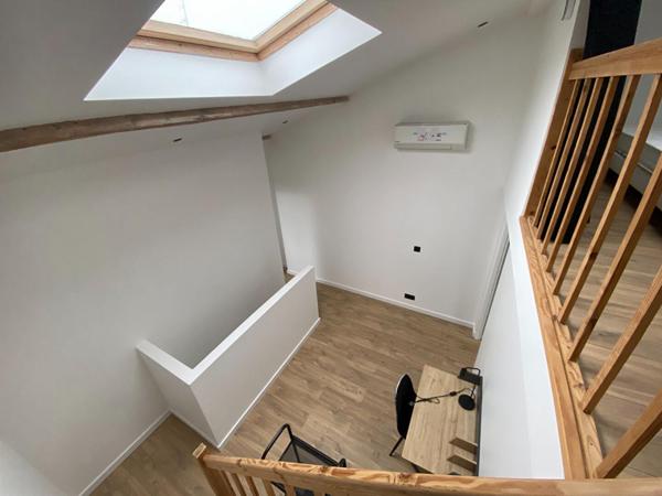 A LOUER : T1 à LILLE • • 1 325 € CC • Réf. G681-03