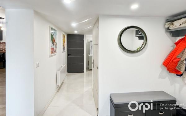 Maison à vendre    5 pièces •  Bus-Saint-Rémy