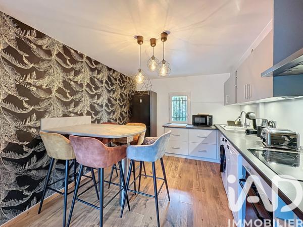 Appartement à vendre 5 pièces 97 m² Caumont-sur-Durance
