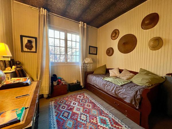 Maison Houilles 6 pièce(s) 107 m2 €680 000 ** - Référence 904