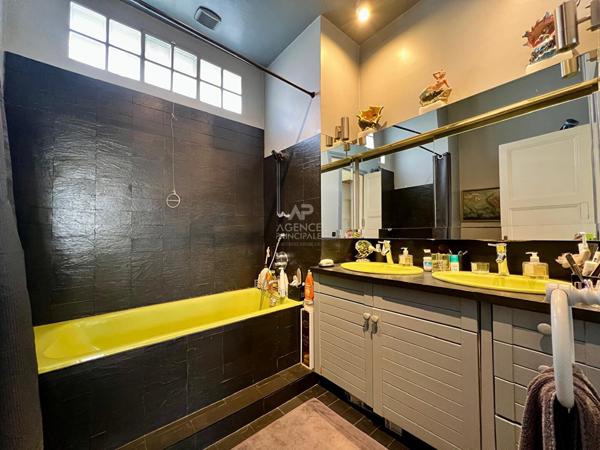 Maison Houilles 6 pièce(s) 107 m2 €680 000 ** - Référence 904