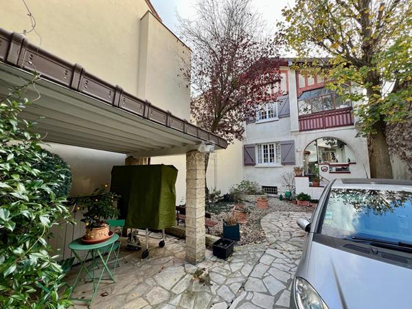 Maison Houilles 6 pièce(s) 107 m2 €680 000 ** - Référence 904