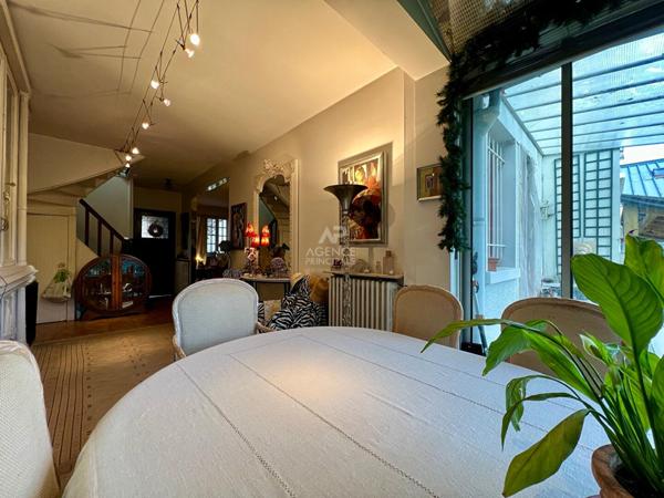 Maison Houilles 6 pièce(s) 107 m2 €680 000 ** - Référence 904