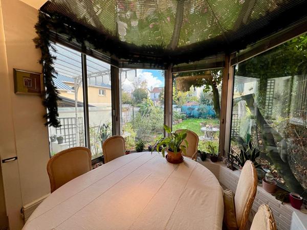 Maison Houilles 6 pièce(s) 107 m2 €680 000 ** - Référence 904