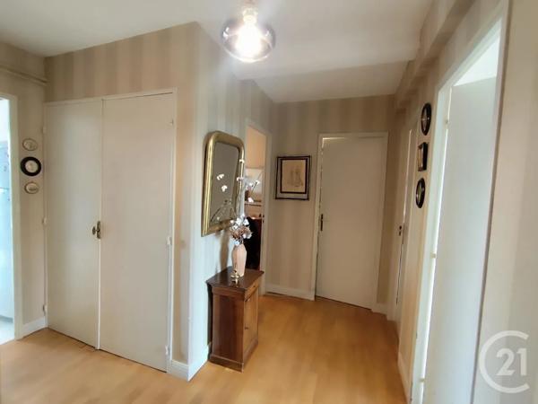 Appartement F5 à vendre  5 pièces - 94,94 m 2   CASTRES  - 81