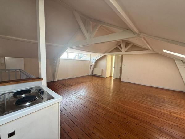 IMMEUBLE SUR LE PLATEAU D'ANGOULÊME