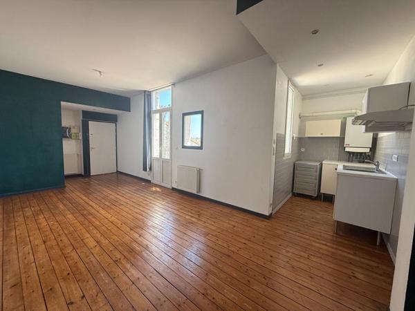 IMMEUBLE SUR LE PLATEAU D'ANGOULÊME