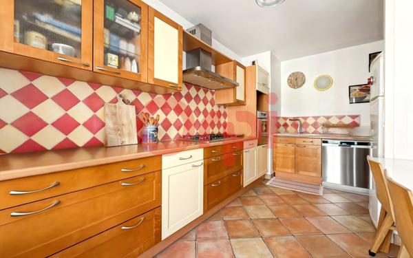 Appartement à vendre    4 pièces • 86 m2 Lyon 3