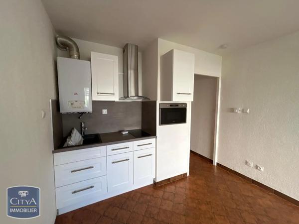 Appartement à louer 1 pièce 22.08m² Saint-Mandrier-sur-Mer (83430)