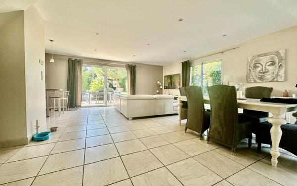 Maison à vendre    5 pièces • 155 m2 Carquefou