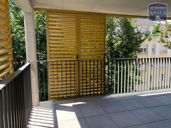 Appartement à louer 4 pièces 80.55m²