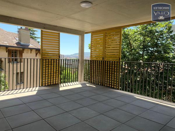 Appartement à louer 4 pièces 80.55m²