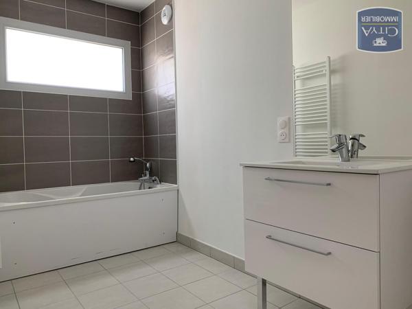 Appartement à louer 4 pièces 80.55m²