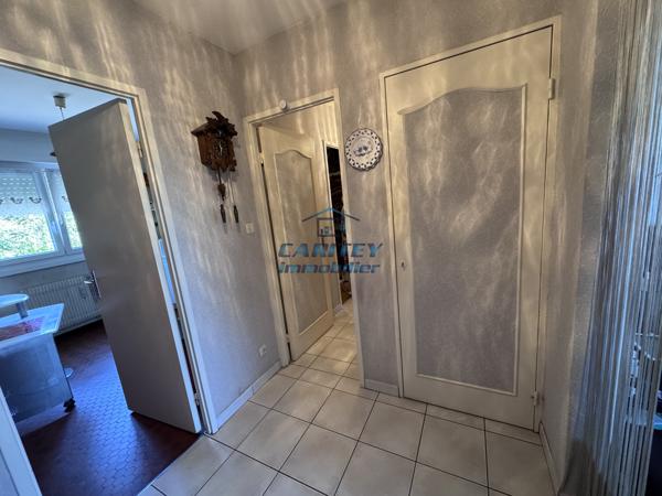 Appartement F3 – 65 m² – Rez-de-chaussée – Garage et cave – Luxeuil-les-Bains