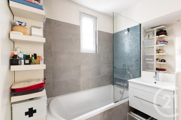 Appartement F2 à vendre  2 pièces - 51,26 m2 PARIS - 75017