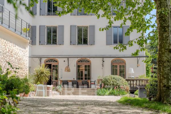 Maison de maître dans un écrin de charme et d'histoire