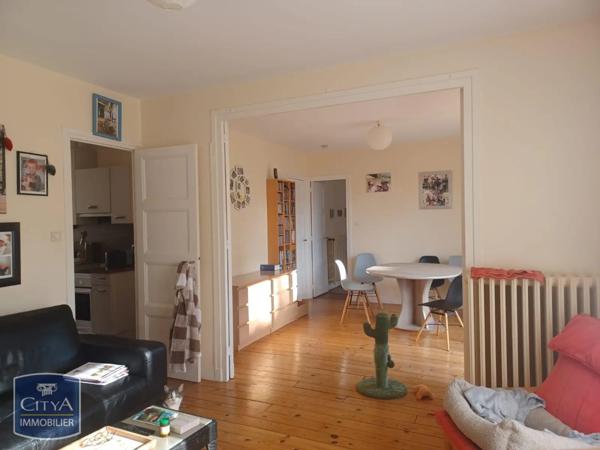 Location appartement 3 pièces de 77.35m²