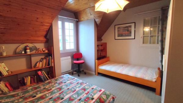 BELLE  MAISON SUR SOUS SOL