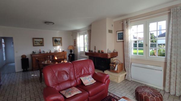 BELLE  MAISON SUR SOUS SOL