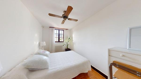 Maison de 82m² - 2 chambres possible 3 - Rond point 