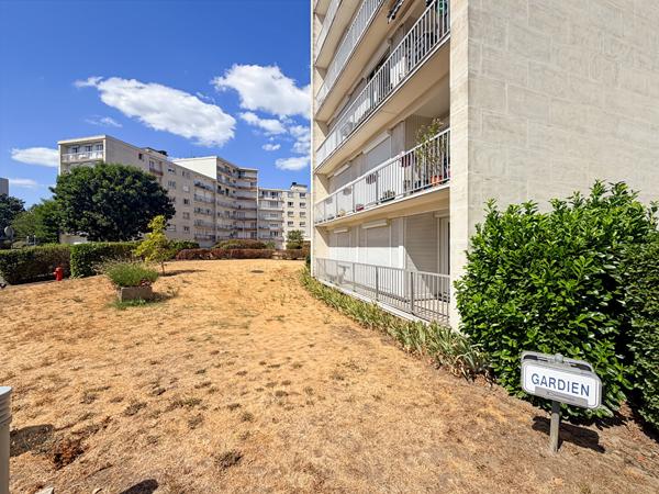 Appartement F1 à vendre à Rosny Sous Bois, 10000 rosiers