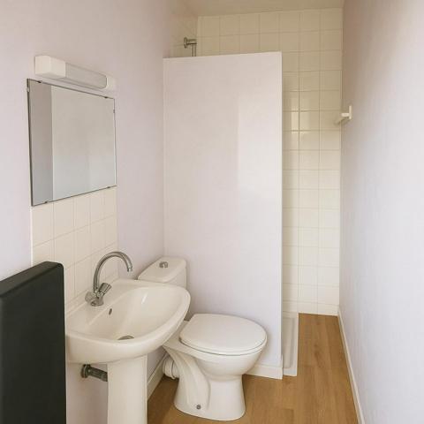 Maison de ville 11 pièces – 225 m² habitables + grenier aménageable – Ambrières-les-Vallées