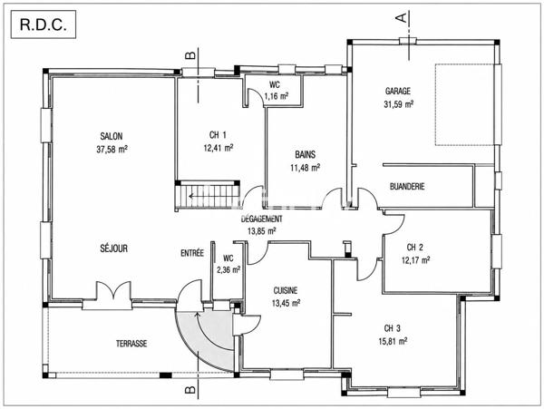 Maison
         7 pièces
        - 178 m² 390 000 € *