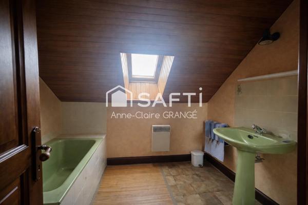 Volumes, sérénité et proximité des commodités : l'équilibre parfait.