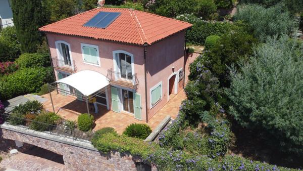 RARE ! Magnifique villa VUE MER à THEOULE !