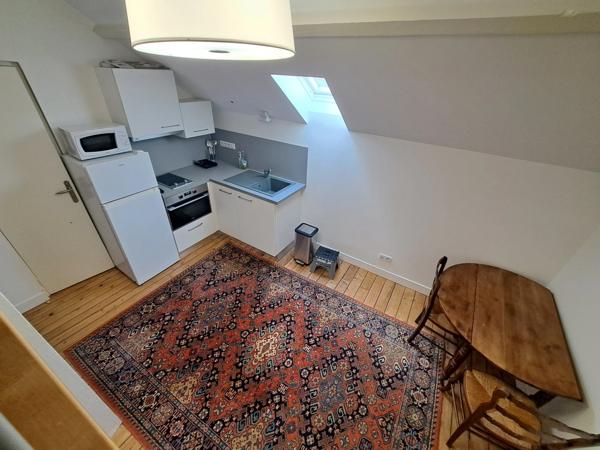 Appartement à louer 1 pièces BELLEU (02)