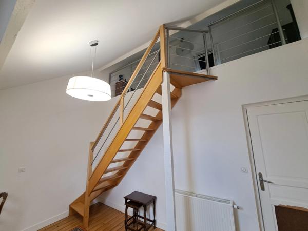 Appartement à louer 1 pièces BELLEU (02)