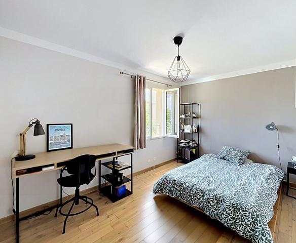 PERTUIS - Maison familiale avec piscine, terrain de 400m² plein sud - Exclusivité