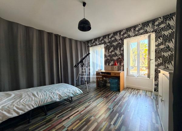 Maison à vendre - 16120 - Chateauneuf Sur Charente 4 chambres -140 m2 - jardin